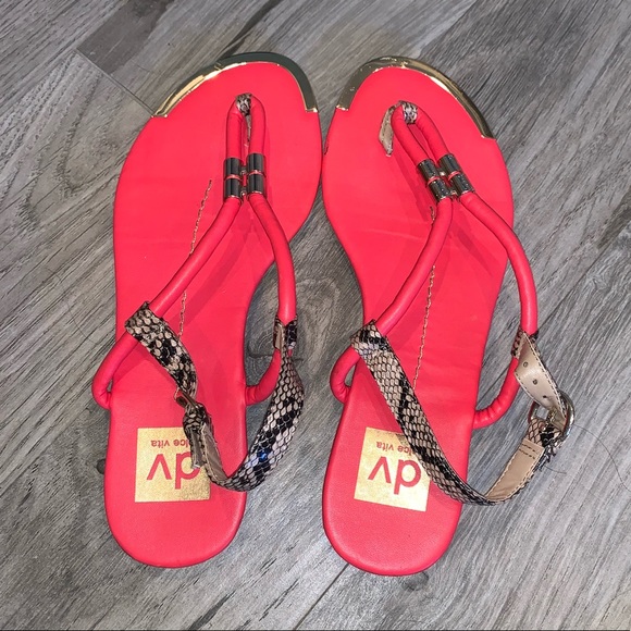 Dolce Vita Flat Sandals - Picture 3 of 7